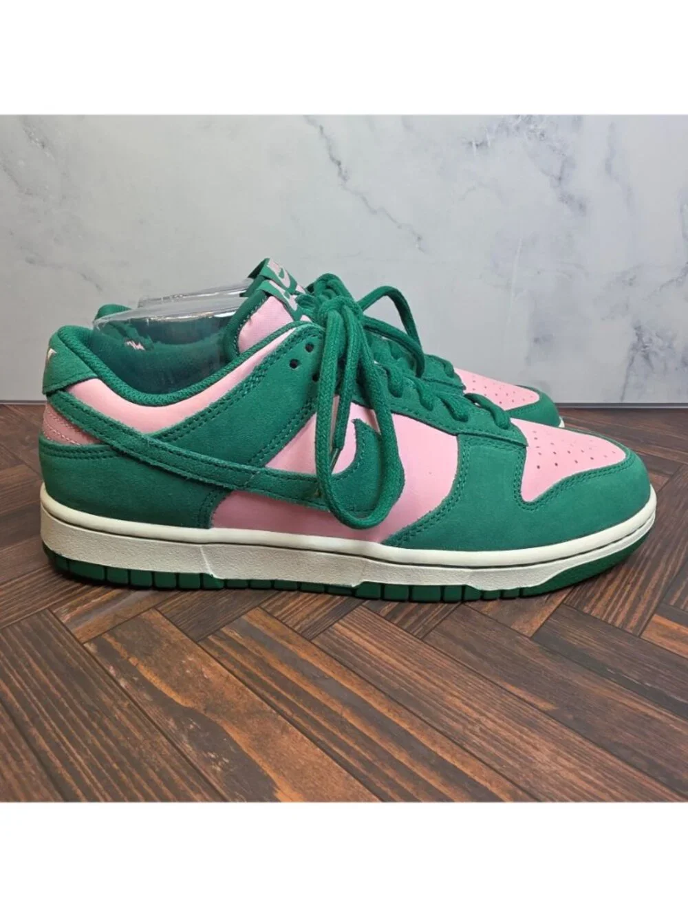 Nike Dunk Low Retro SE Mens 9 Medium Soft Pink Malachite Green FZ0549-600 Suede